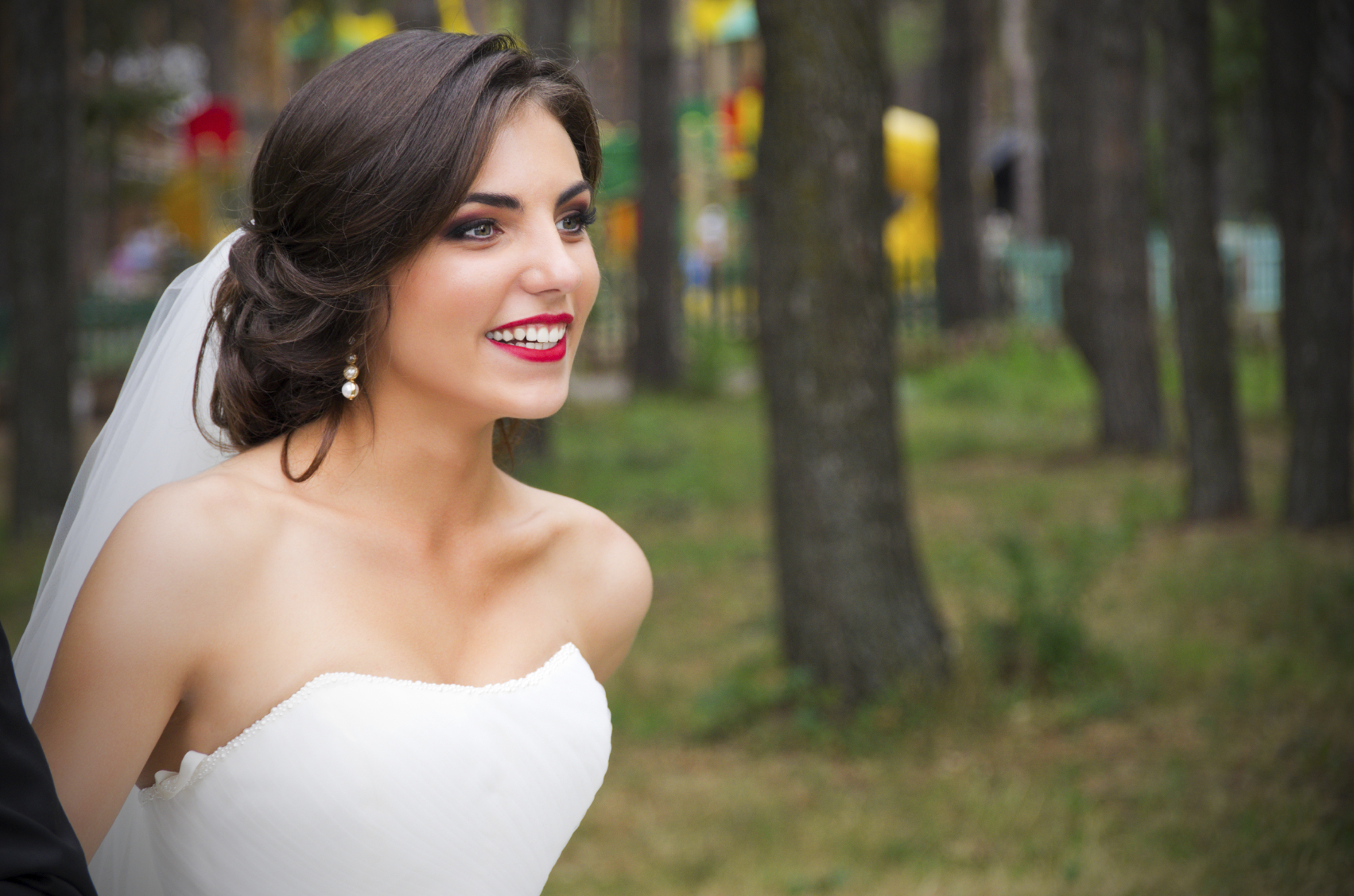 Reasons To Hire A Professional Hair And Makeup Artist For Your Wedding Plainsboro Nj